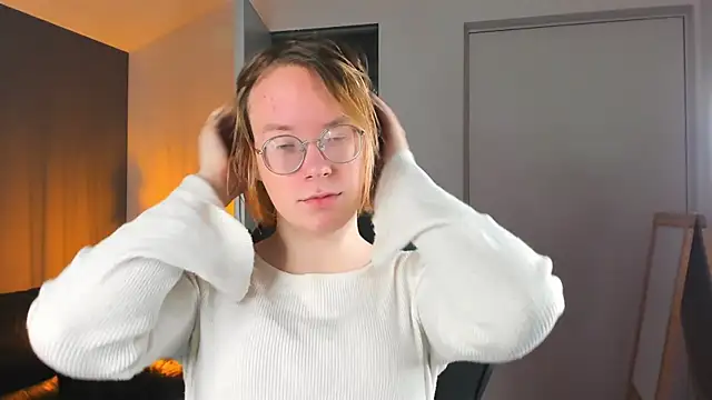 Snapshot of Amanda_Butlerr chatting on October 4, 2025, 10:35 am Amanda Butlerr online show from October 4, 2025, 10:35 am