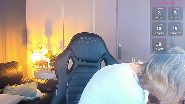 Snapshot of Amanda_Butlerr chatting on October 12, 2025, 9:41 am Amanda Butlerr online show from October 12, 2025, 9:41 am