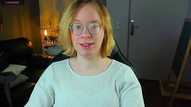 Snapshot of Amanda_Butlerr chatting on November 30, 2025, 2:54 pm Amanda Butlerr online show from November 30, 2025, 2:54 pm