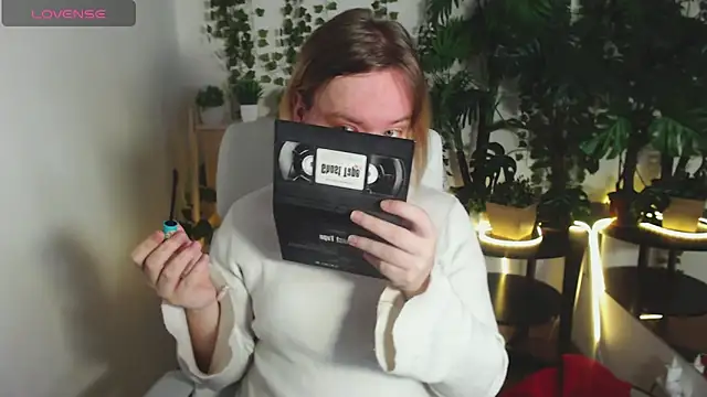 Snapshot of Amanda_Butlerr chatting on December 17, 2025, 9:04 am Amanda Butlerr online show from December 17, 2025, 9:04 am