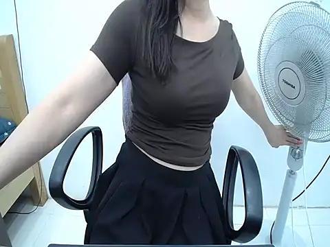 Snapshot of _Lady- chatting on June 9, 2026, 8:15 am Lady- online show from June 9, 2026, 8:15 am