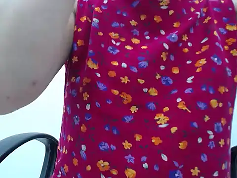 Snapshot of _Lady- chatting on July 14, 2026, 1:39 pm Lady- online show from July 14, 2026, 1:39 pm