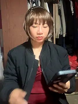 AAANINE22 online show from October 16, 2025, 1:39 am