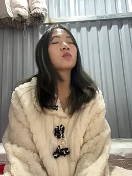 AAANINE22 online show from November 11, 2025, 7:30 am