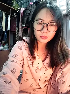 AAANINE22 online show from November 12, 2025, 1:28 am