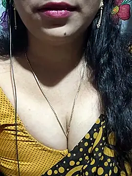 Snapshot of telugu-juliet chatting on December 3, 2025, 5:00 pm telugu-juliet online show from December 3, 2025, 5:00 pm