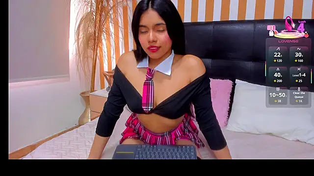 Snapshot of LunaToledo chatting on November 20, 2025, 12:49 pm LunaToledo online show from November 20, 2025, 12:49 pm