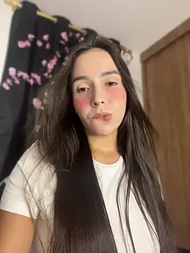 Scarlett05 online show from June 12, 2026, 2:21 am