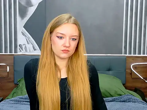 DarcyWilsy online show from November 7, 2025, 4:51 pm