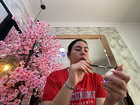 Snapshot of TessaCooper1 chatting on July 2, 2026, 7:42 pm TessaCooper1 online show from July 2, 2026, 7:42 pm