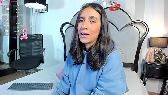 MiaAmore  online show from July 23, 2026, 6:17 pm