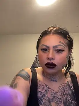 Snapshot of chicanachic13 chatting on September 9, 2025, 2:44 am chicanachic13 online show from September 9, 2025, 2:44 am