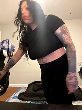 Snapshot of chicanachic13 chatting on September 23, 2025, 2:25 am chicanachic13 online show from September 23, 2025, 2:25 am