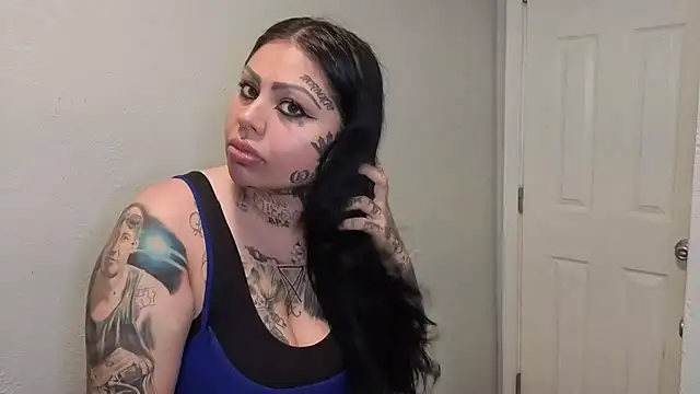 Snapshot of chicanachic13 chatting on November 29, 2025, 2:25 am chicanachic13 online show from November 29, 2025, 2:25 am