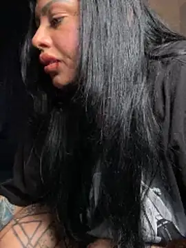 Snapshot of chicanachic13 chatting on December 5, 2025, 7:06 am chicanachic13 online show from December 5, 2025, 7:06 am