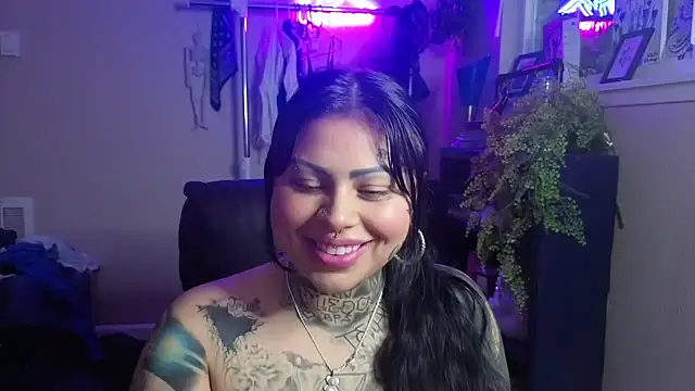 Snapshot of chicanachic13 chatting on May 13, 2026, 3:26 am chicanachic13 online show from May 13, 2026, 3:26 am