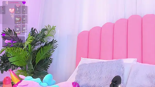 Snapshot of lia_queen18 chatting on October 27, 2025, 11:14 am lia queen18 online show from October 27, 2025, 11:14 am