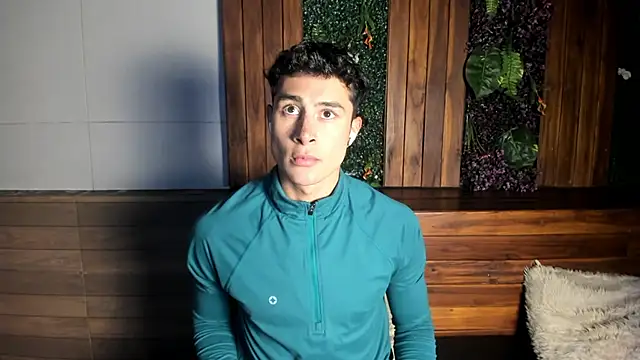 AustinJones  online show from November 15, 2025, 6:26 pm