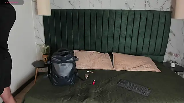 AustinJones  online show from January 12, 2026, 7:19 pm