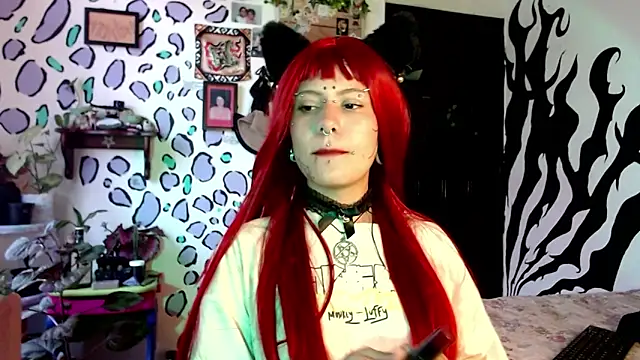 Snapshot of MistressMariam_ chatting on October 5, 2025, 10:07 pm MistressMariam online show from October 5, 2025, 10:07 pm