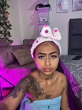 Dirty isabella18 online show from June 4, 2026, 10:05 pm