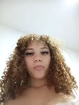 Snapshot of SirenRouge_69 chatting on November 12, 2025, 7:13 pm SirenRouge 69 online show from November 12, 2025, 7:13 pm