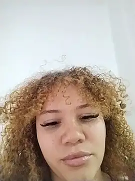 SirenRouge 69 online show from January 13, 2026, 7:52 pm