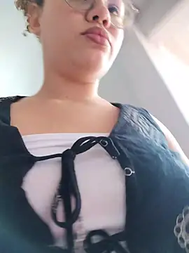 SirenRouge 69 online show from March 27, 2026, 7:46 pm