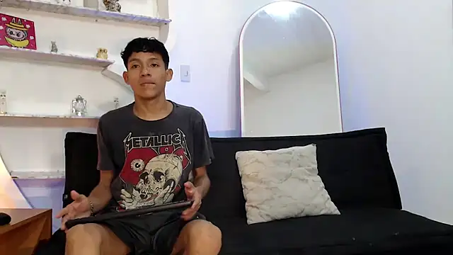 Snapshot of BEAUTY_BOYS1 chatting on September 13, 2025, 7:08 am BEAUTY BOYS1 online show from September 13, 2025, 7:08 am