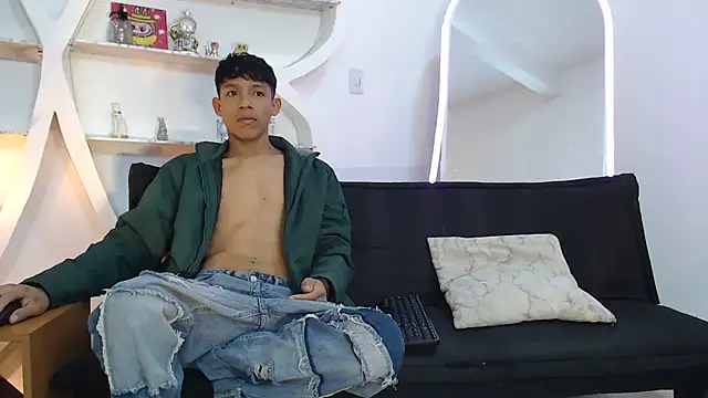 Snapshot of BEAUTY_BOYS1 chatting on September 26, 2025, 7:12 am BEAUTY BOYS1 online show from September 26, 2025, 7:12 am