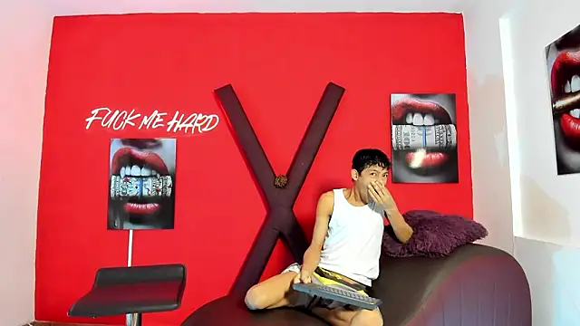 BEAUTY BOYS1 online show from March 11, 2026, 7:20 pm