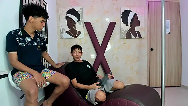 BEAUTY BOYS1 online show from March 16, 2026, 1:37 pm