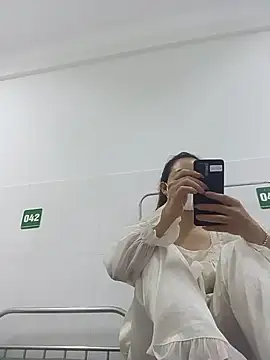 milo123-xx online show from June 27, 2026, 2:01 pm