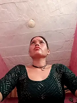 Snapshot of Dikchahot chatting on September 17, 2025, 10:28 am Dikchahot online show from September 17, 2025, 10:28 am