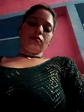 Snapshot of Dikchahot chatting on September 18, 2025, 12:01 am Dikchahot online show from September 18, 2025, 12:01 am