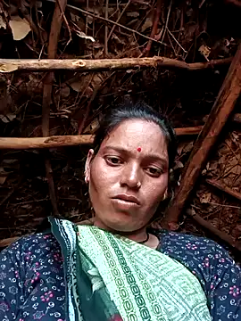 Snapshot of Dikchahot chatting on October 4, 2025, 8:34 am Dikchahot online show from October 4, 2025, 8:34 am