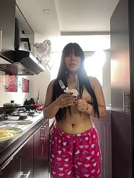 BrendaCrean online show from February 24, 2025, 2:37 pm