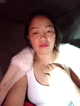 Snapshot of _Helala_ chatting on September 25, 2025, 10:46 pm Helala online show from September 25, 2025, 10:46 pm