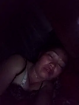 Snapshot of _Helala_ chatting on October 19, 2025, 10:32 pm Helala online show from October 19, 2025, 10:32 pm