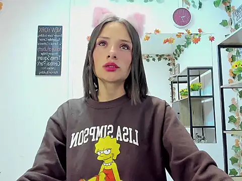 Snapshot of Tammy_Thompson_ chatting on October 31, 2025, 1:23 pm Tammy Thompson online show from October 31, 2025, 1:23 pm