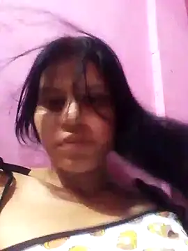 chiquitaputa online show from May 9, 2026, 3:23 am