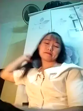   Sasulq   online show from September 18, 2025, 3:58 pm