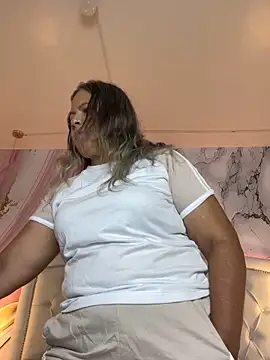 Lucy Milf 474 online show from April 27, 2026, 12:03 pm