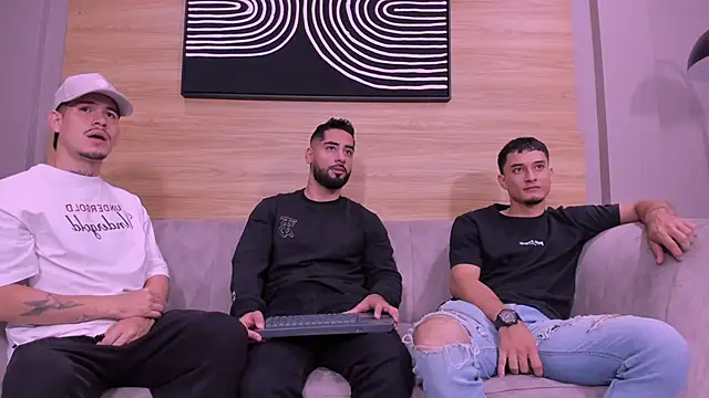 mike friends online show from June 19, 2026, 4:11 pm