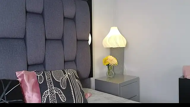 Calipso Parisi online show from June 10, 2026, 2:49 pm