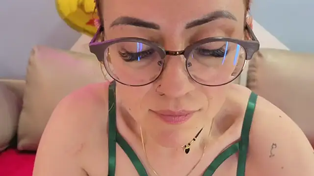 Snapshot of Victoria_Fallon chatting on October 9, 2025, 8:07 pm Victoria Fallon online show from October 9, 2025, 8:07 pm