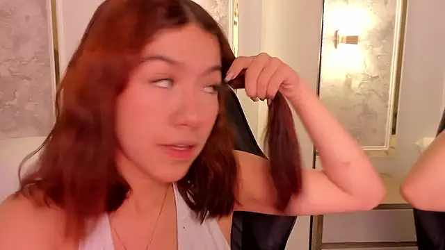 Snapshot of doll_eyees_ chatting on September 26, 2025, 2:37 am doll eyees online show from September 26, 2025, 2:37 am