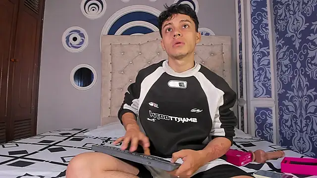 Snapshot of Dani_rivass chatting on October 24, 2025, 11:39 am Dani rivass online show from October 24, 2025, 11:39 am