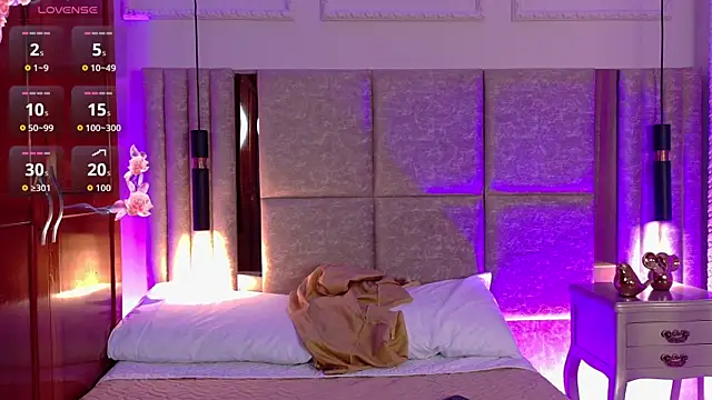 Martina-Roberts- online show from September 15, 2025, 4:01 am