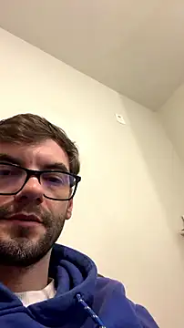 Snapshot of Leonsouzaof chatting on July 18, 2026, 11:52 pm Leonsouzaof online show from July 18, 2026, 11:52 pm